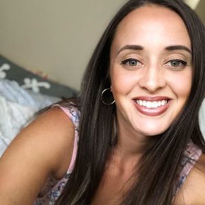 Meet your Posher, Chloe